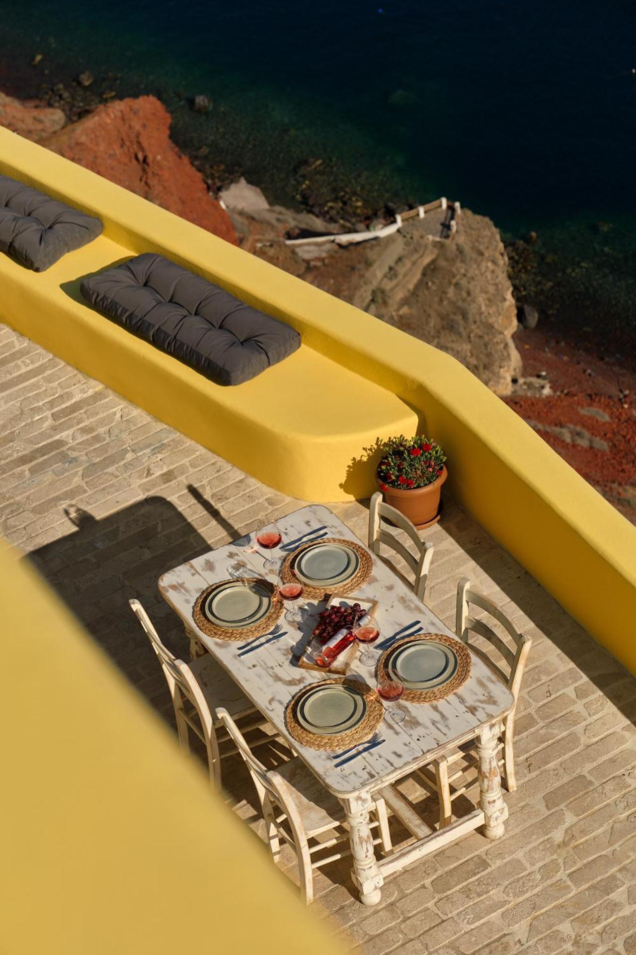 Ilivatos - Elegant Villa On The Caldera'S Edge Oía Eksteriør billede