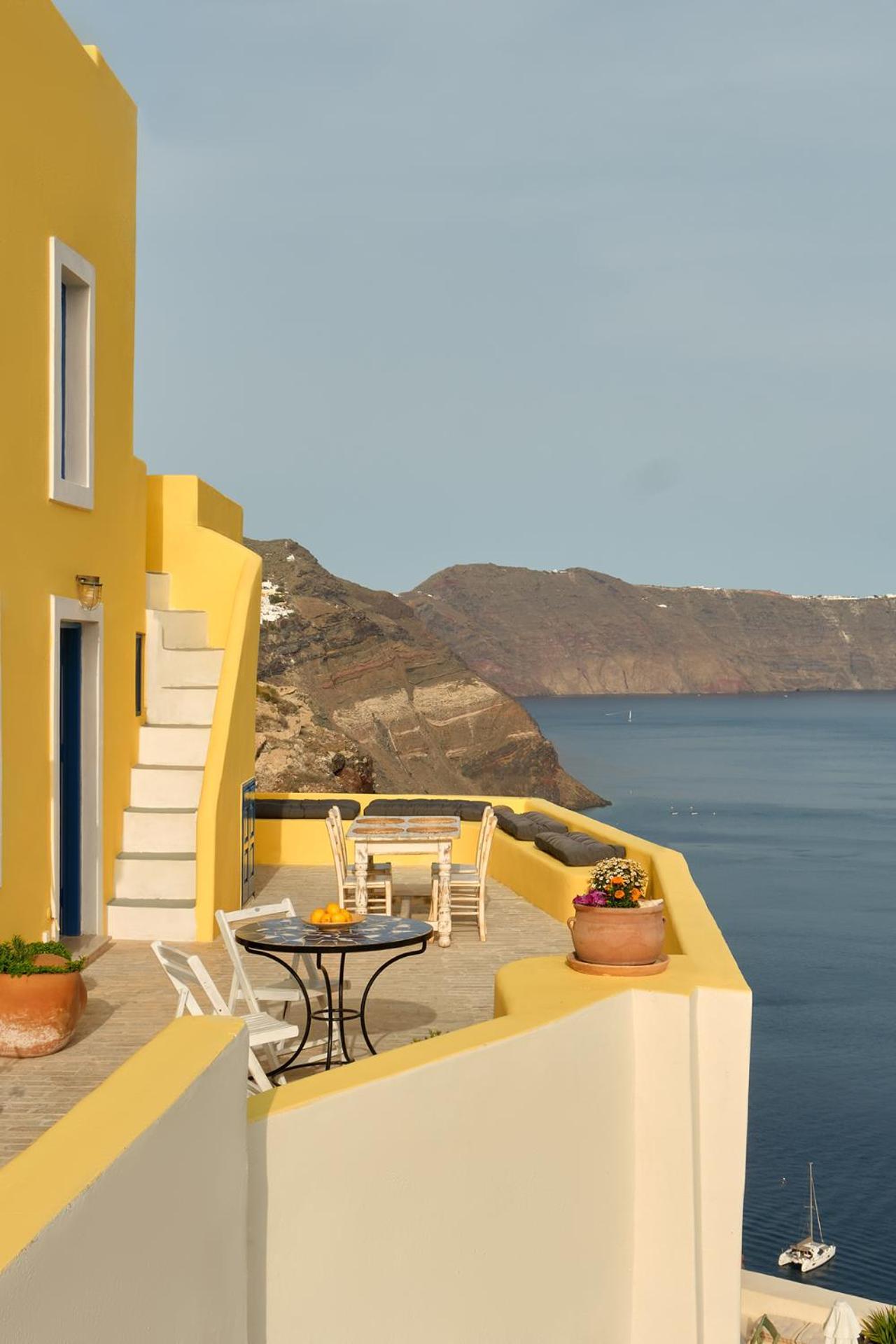 Ilivatos - Elegant Villa On The Caldera'S Edge Oía Eksteriør billede