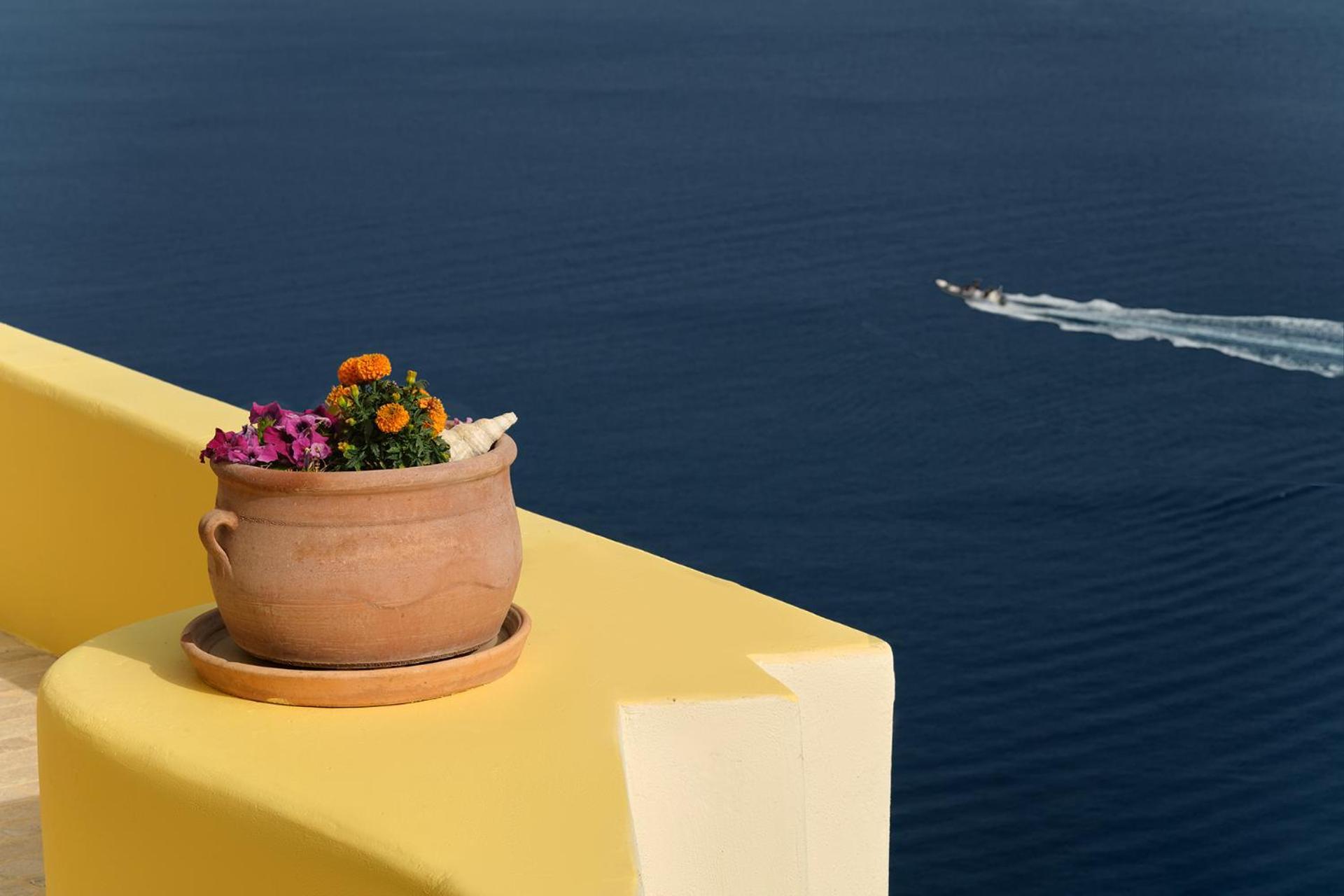 Ilivatos - Elegant Villa On The Caldera'S Edge Oía Eksteriør billede