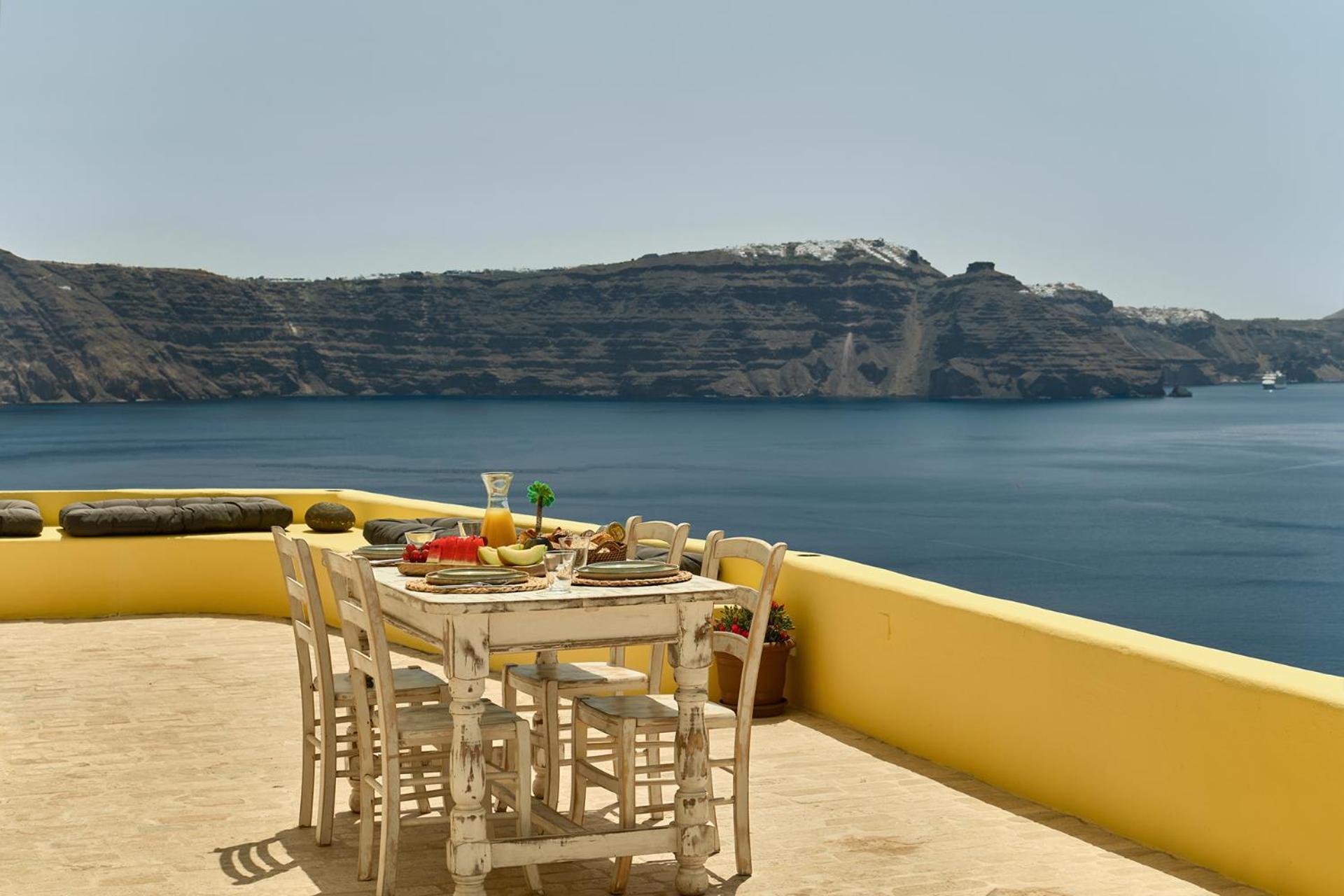 Ilivatos - Elegant Villa On The Caldera'S Edge Oía Eksteriør billede